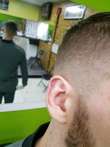 Barber Shop «1st Class Barber Shop», reviews and photos, 14 Donald Dr, Fairfield, OH 45014, USA