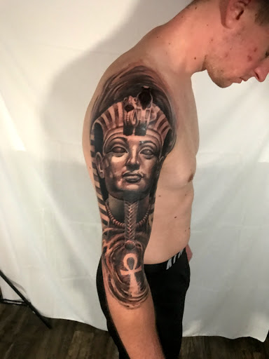 Explore tattoo ideas mujeres, creative tattoo ideas in Sunbury, available at Absinthe Tattoo