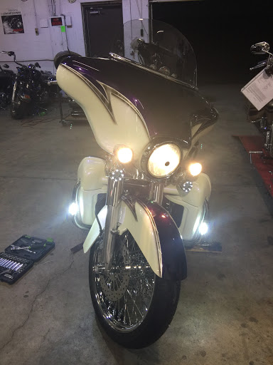 Used Motorcycle Dealer «A&J Performance Cycle and Apparel, LLC», reviews and photos, 3731 E 10 Mile Rd, Warren, MI 48091, USA