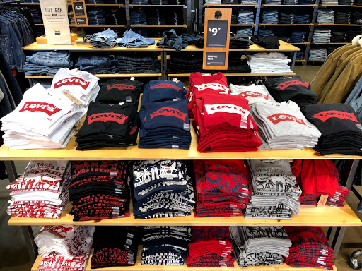 Clothing Store «Levi’s® Outlet Store at Allen Premium Outlets», reviews and photos, 820 W Stacy Rd, Allen, TX 75013, USA