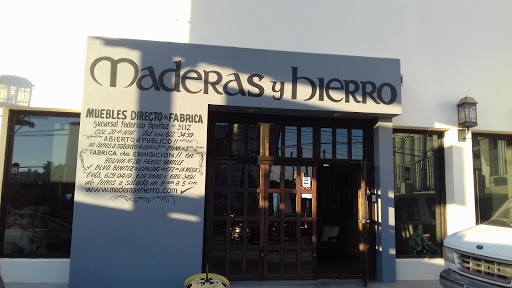 Maderas y Hierro
