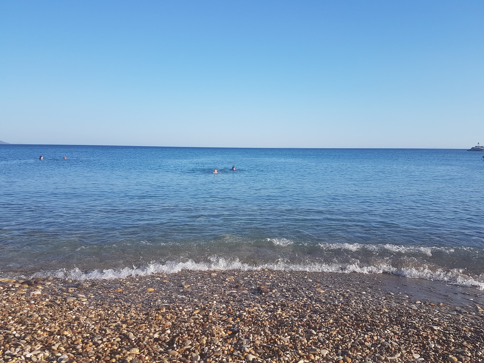 Ormos beach'in fotoğrafı imkanlar alanı