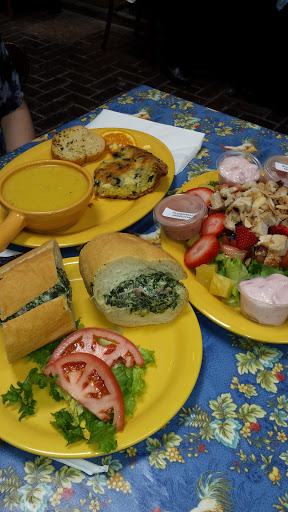 Restaurant «La Baguette French Bread and Pastry Shop», reviews and photos, 3088 Poplar Ave, Memphis, TN 38111, USA