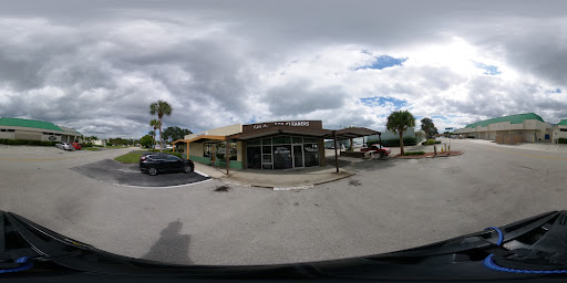 Dry Cleaner «Fifth Avenue Dry Cleaners», reviews and photos, 2146 5th Ave, Vero Beach, FL 32960, USA