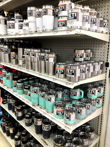 Home Improvement Store «Cash True Value Home Center», reviews and photos, 300 Flanders Rd, East Lyme, CT 06333, USA