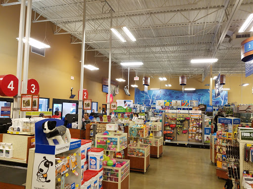 Pet Supply Store «PetSmart», reviews and photos, 2525 W Wheatland Rd, Dallas, TX 75237, USA