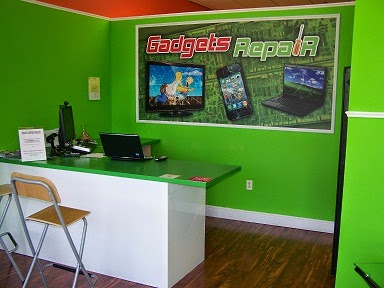 Electronics Repair Shop «Gadgets Repair», reviews and photos, 1750 Bruce B Downs Blvd, Wesley Chapel, FL 33544, USA