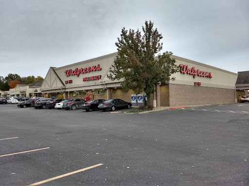 Walgreens, 1191 W Kansas St, Liberty, MO 64068, USA, 