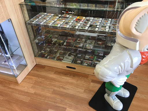 Video Game Store «Play And Talk Retro Video Games Iphone Repair», reviews and photos, 4693 Airport Blvd #130, Mobile, AL 36608, USA