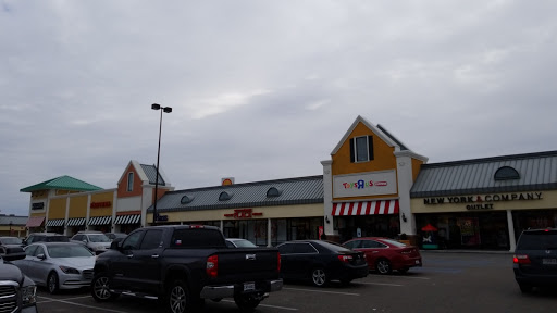 Outlet Mall «Tanger Outlet Gonzales», reviews and photos, 2100 Tanger Blvd, Gonzales, LA 70737, USA