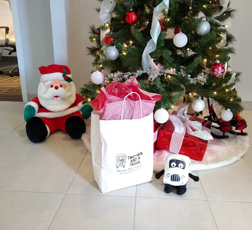 Moving and Storage Service «Two Men and a Truck», reviews and photos, 2160 N Andrews Ave, Pompano Beach, FL 33069, USA