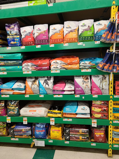 Pet Supply Store «Pet Supplies Plus», reviews and photos, 1168 Farmington Ave, Bristol, CT 06010, USA