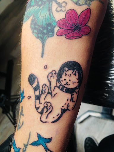 Explore bleeding heart tattoo ideas, creative tattoo ideas in North Tonawanda, available at Dark Side Ink Tattoo Studio