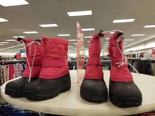 Department Store «Nordstrom Rack Legacy Village», reviews and photos, 25149 Cedar Rd, Lyndhurst, OH 44124, USA