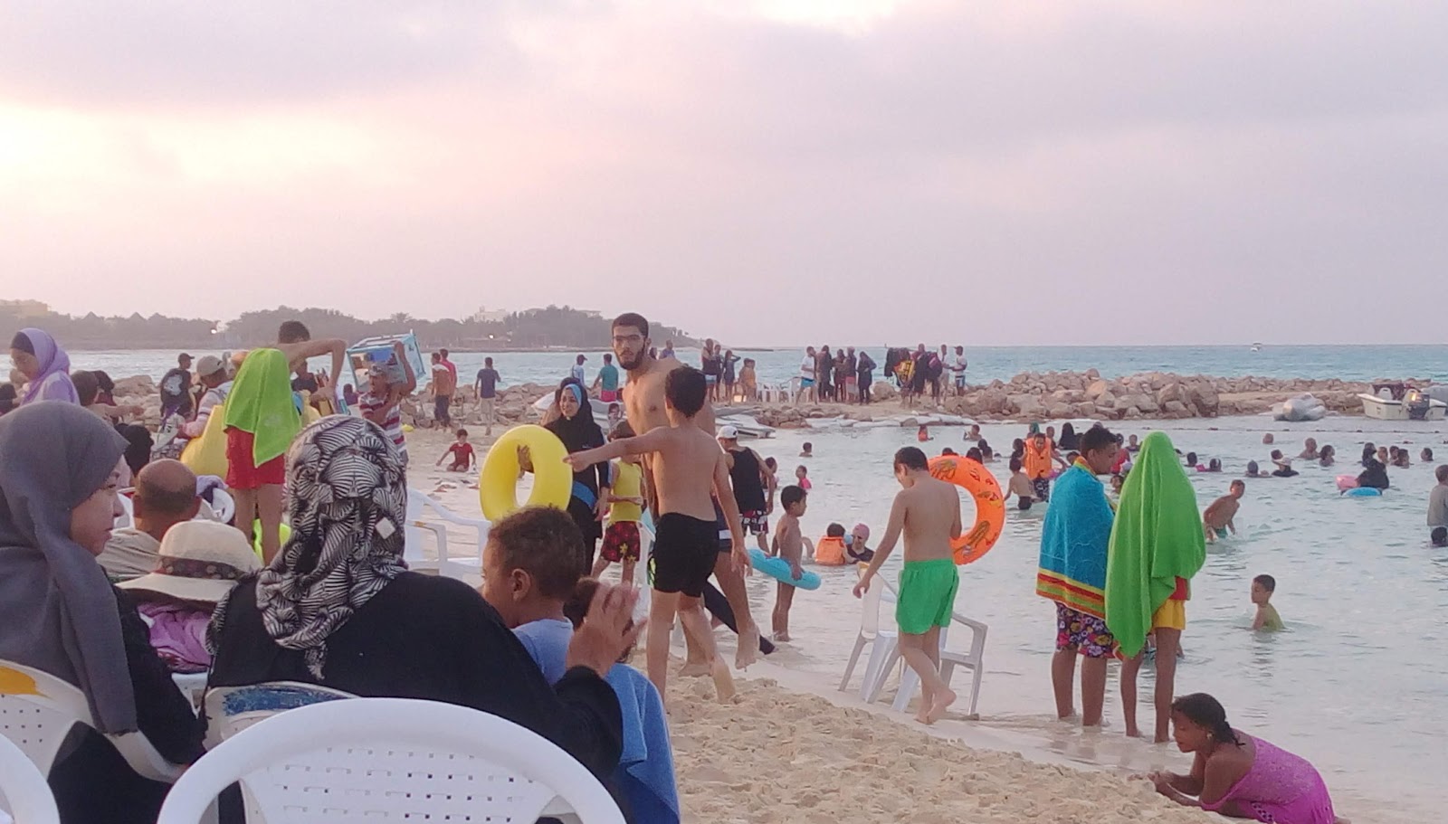 Φωτογραφία του Obayed Matrouh Beach παροχές περιοχής