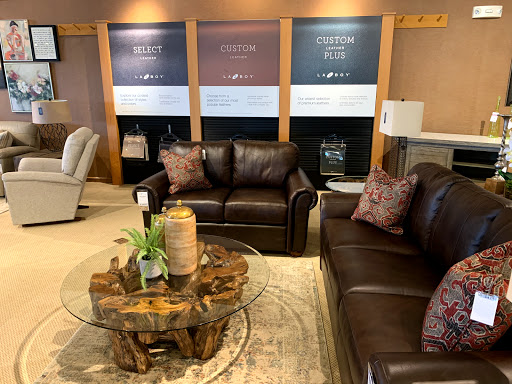 Furniture Store «La-Z-Boy Furniture Galleries», reviews and photos, 4087 Richmond Rd, Beachwood, OH 44122, USA