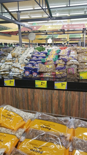 Grocery Store «Fiesta Mart Inc», reviews and photos, 275 NE 28th St, Ft Worth, TX 76106, USA