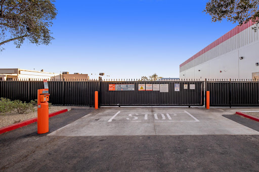 Self-Storage Facility «Public Storage», reviews and photos, 4880 W Rosecrans Ave, Hawthorne, CA 90250, USA