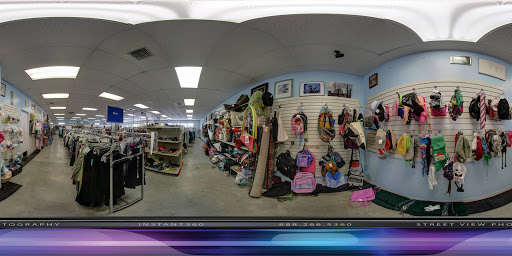 Thrift Store «St Vincent de Paul Aurora Thrift Store», reviews and photos, 13555 Aurora Ave N, Seattle, WA 98133, USA