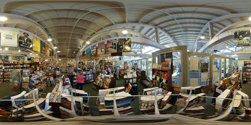 Book Store «Garden District Book Shop», reviews and photos, 2727 Prytania St, New Orleans, LA 70130, USA