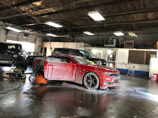 R & B Auto Spa LLC en Detroit