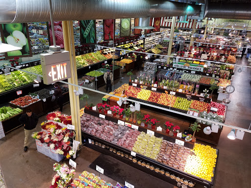 Grocery Store «Shop & Save Market», reviews and photos, 518 Metropolitan Way, Des Plaines, IL 60016, USA