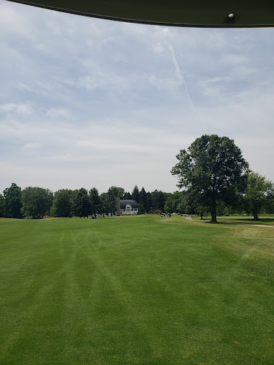Country Club «Mulberry Hills Country Club», reviews and photos, 3530 Noble Rd, Oxford, MI 48370, USA