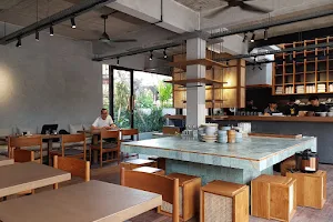 Titik Temu Cafe - Ubud Palace image
