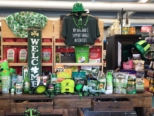 Pet Supply Store «Lazy Creek Discount Pet Food & Supplies», reviews and photos, 351 E Church St, Leesville, SC 29070, USA