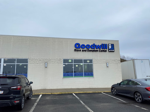 Thrift Store «Goodwill», reviews and photos