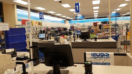 Clothing Store «Ross Dress for Less», reviews and photos, 8095 Stonewall Shops Square, Gainesville, VA 20155, USA