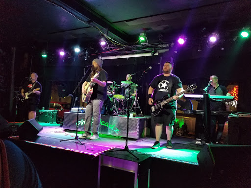 Bar «Phat Headz», reviews and photos, 420 N Clay St, Green Bay, WI 54301, USA