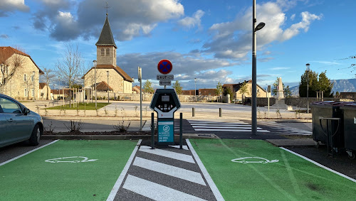 Station de recharge pour véhicules électriques à Prévessin-Moëns