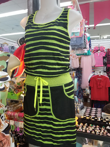 Flea Market «Revelation Marketplace», reviews and photos, 27455 S Dixie Hwy, Homestead, FL 33032, USA