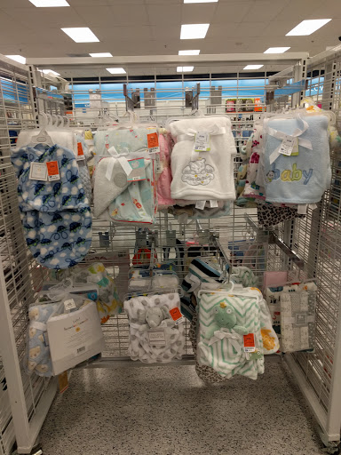 Clothing Store «Ross Dress for Less», reviews and photos, 201 University Oaks Blvd, Round Rock, TX 78664, USA