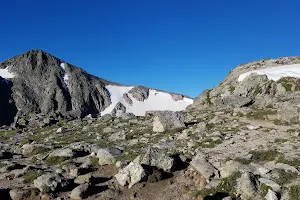Hallett Peak image