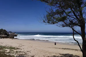 Pantai Banteng Mati image
