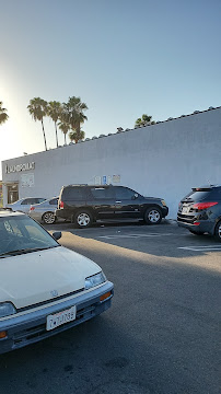 Alligator Laundry - Photo 7 - Car repair in Long Beach, CA, Long Beach