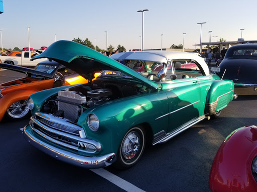 Used Car Dealer «Voss Used Cars», reviews and photos, 99 Loop Rd, Dayton, OH 45459, USA