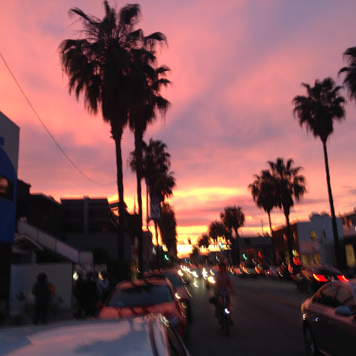 Tobacco Shop «Green House Smoke Shop», reviews and photos, 1428 Abbot Kinney Blvd, Venice, CA 90291, USA