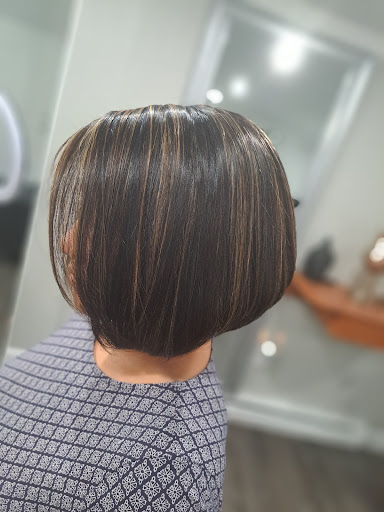 Beauty Salon «Zuni Hair Dominican Salon», reviews and photos, 358 N 4th St, Reading, PA 19601, USA