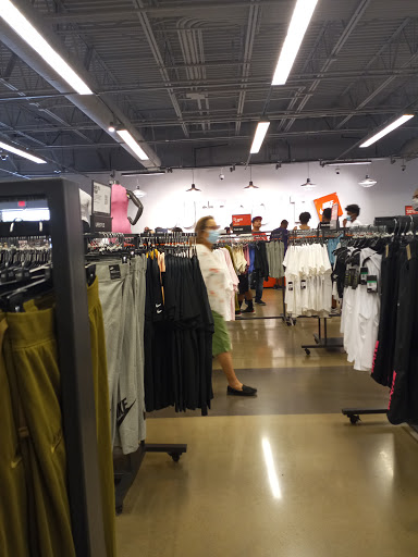 Clothing Store «Nike Factory Store», reviews and photos, 29300 Hempstead Rd #501, Cypress, TX 77433, USA