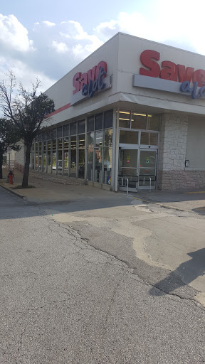 Grocery Store «Save-A-Lot», reviews and photos, 3410 Troost Ave, Kansas City, MO 64109, USA