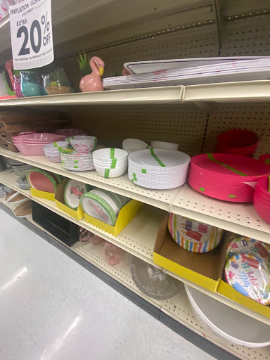 Discount Store «Big Lots», reviews and photos, 4165 E Harry St, Wichita, KS 67218, USA