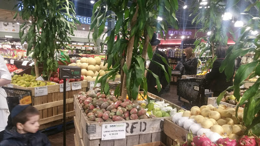 Kosher Grocery Store «Evergreen Kosher Market», reviews and photos, 59 NY-59, Monsey, NY 10952, USA