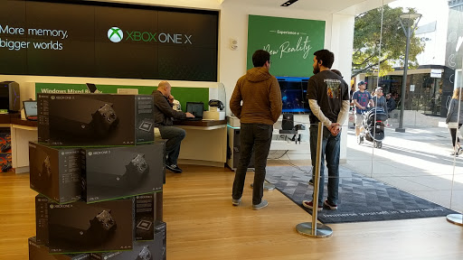 Computer Store «Microsoft Store - Stanford Shopping Center», reviews and photos, 186 Stanford Shopping Center, Palo Alto, CA 94304, USA
