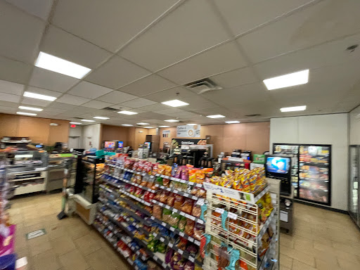 Convenience Store «7-Eleven», reviews and photos, 605 7th St, Laurel, MD 20707, USA