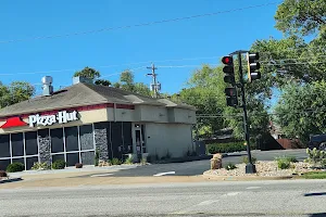 Pizza Hut image