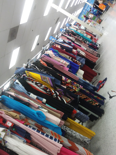 Clothing Store «Ross Dress for Less», reviews and photos, 7884 Van Nuys Blvd, Van Nuys, CA 91402, USA