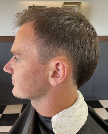 Barber Shop «Big 4 Barbershop», reviews and photos, 500 E Court Ave, Jeffersonville, IN 47130, USA